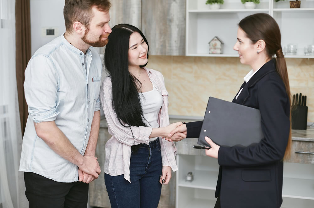 Top 5 Insurance Companies for Excellent Customer Service